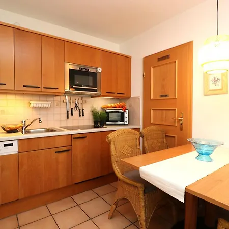 Oewern Diek, App 26 *