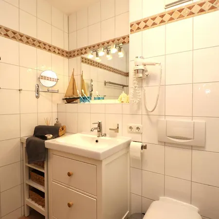 Oewern Diek, App 26 *