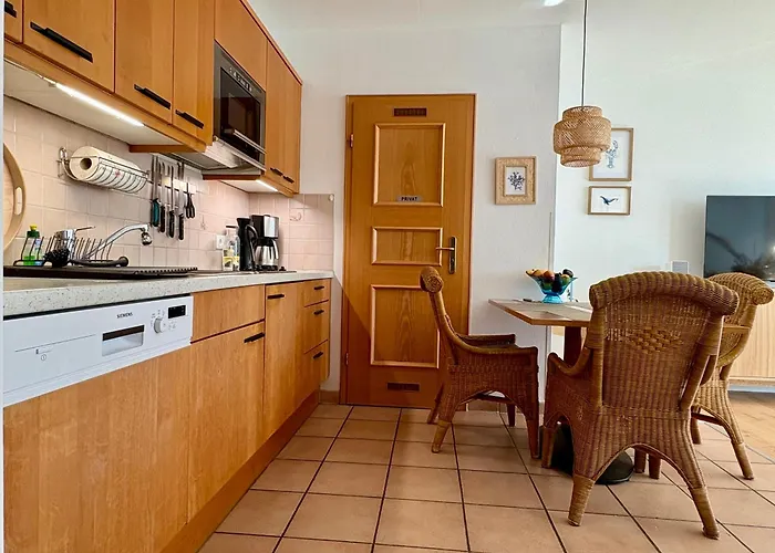 Oewern Diek, App 26 * Wustrow (Fischland)